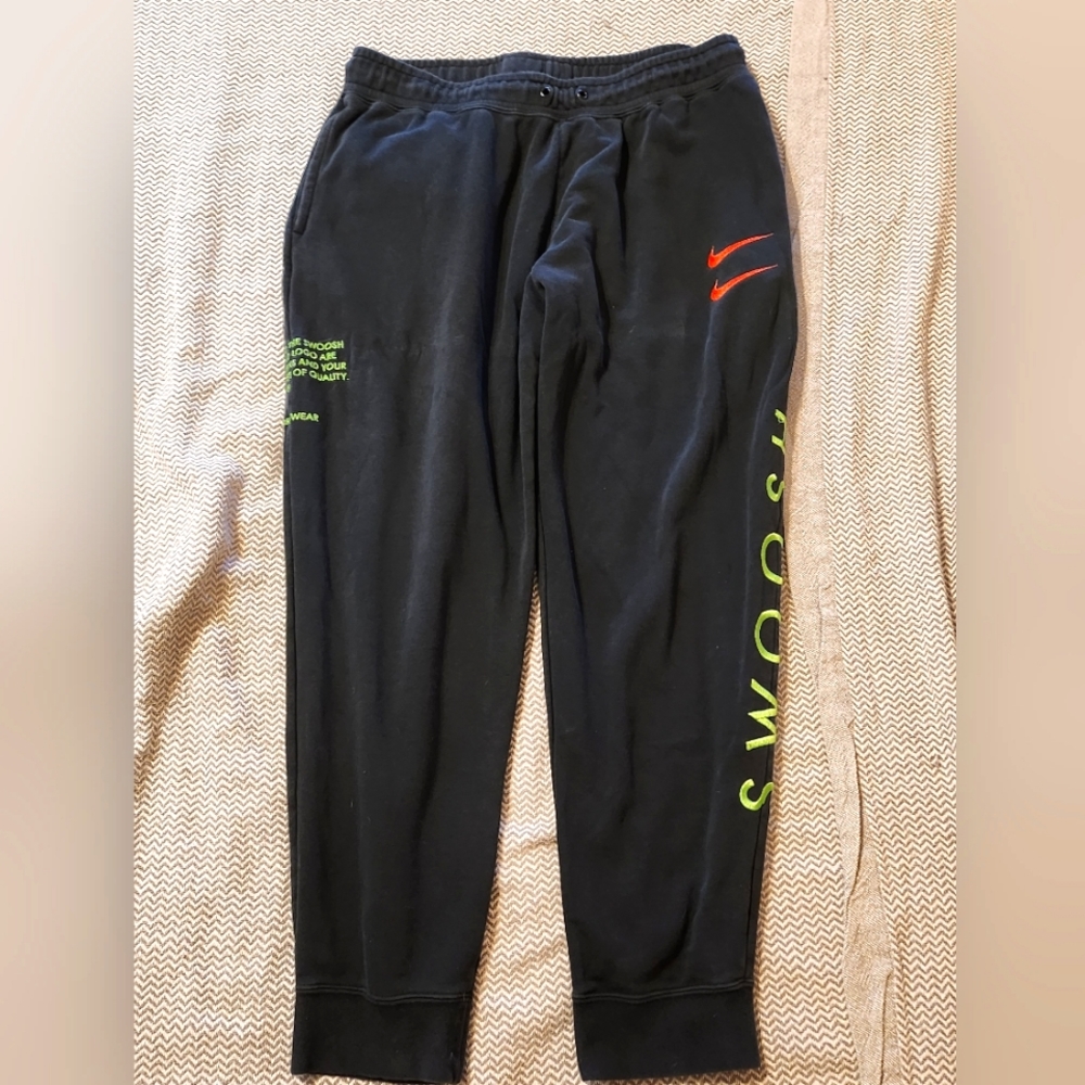Nike Double Swoosh Joggers